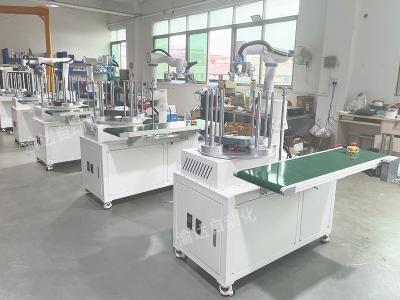 可移動上下料機(jī)器人——配旋轉(zhuǎn)料倉